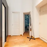 L'horloge De L'écusson Appartement
